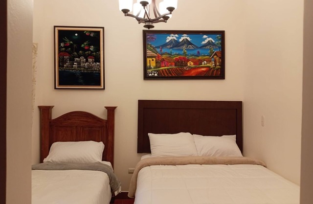 Charming 3-bedroom house in amazing San Miguel Dueñas with WiFi