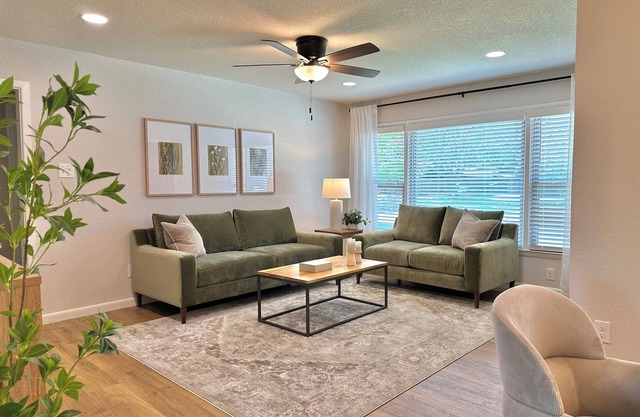 Charming 3-bedroom house in conveniently-located Fort Worth neighborhood