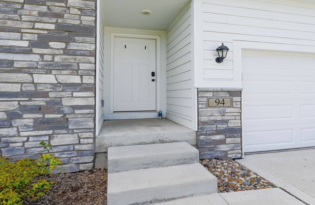 Charming 3-bedroom house with WiFi and AC in lovely Waukee