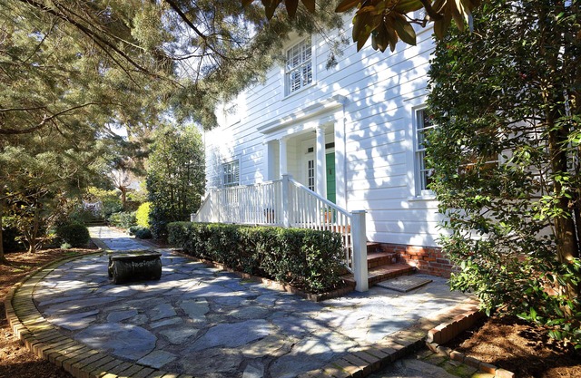 Charming 3-bedroom house with AC, WiFi in serene Chapel Hill