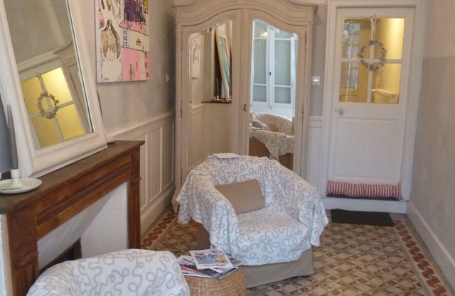 Charming 3-star central gite, roof terrace, sleeps 4