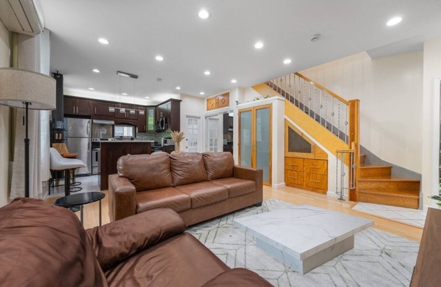 Charming 3BR Retreat in a Great Area!