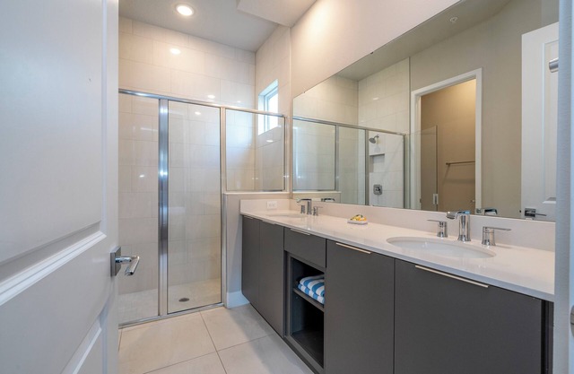 Charming 4BR in Reunion Resort – Great for Families!