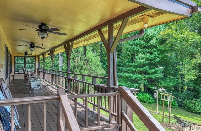 Charming 5-bedroom farmhouse on 10 acres in serene Saluda