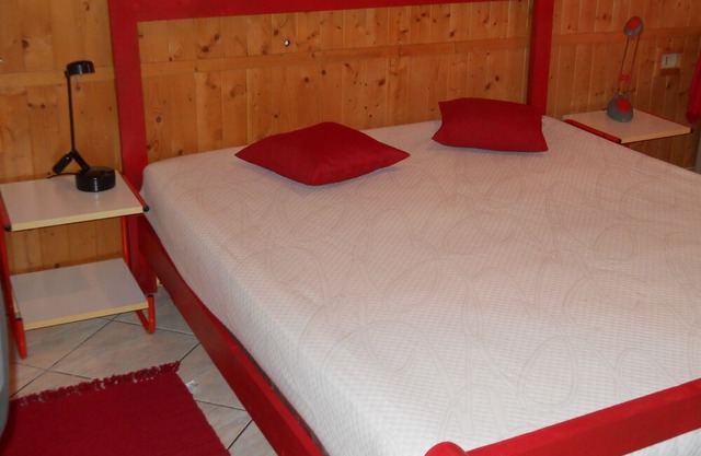 Charming and comfortable house between mountains and beaches. Welcome Pets