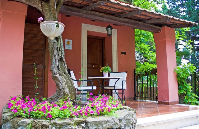 Charming and Romantic Cottage hill nearby Rome