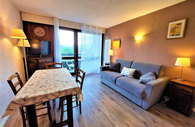 Charming Apartment in Autrans, Near Ski Slopes & Village, Sleeps 4