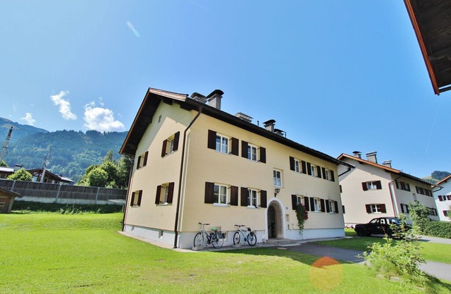 Charming Apartment in Kitzbuhel with Balcony