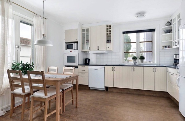 Charming apartment near wind farm