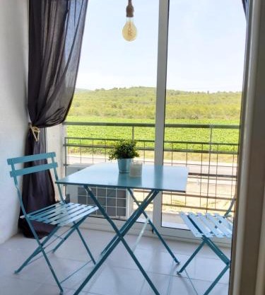 Charming apartment with mountain view in Francàs - 45m²
