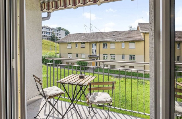 Charming Apt 25 Mins from City Center