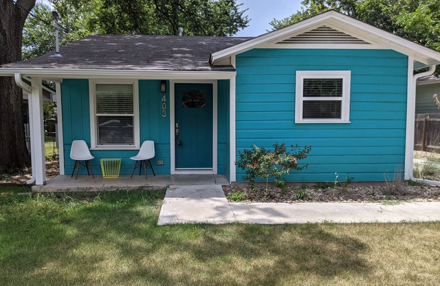 Charming Austin bungalow, close to everything