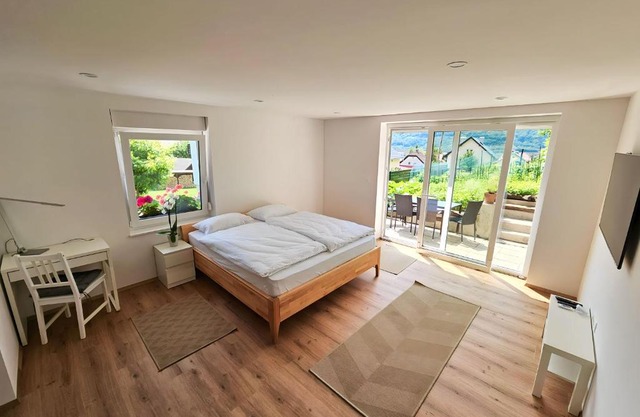 Charming Bella Hideout - Adults Only