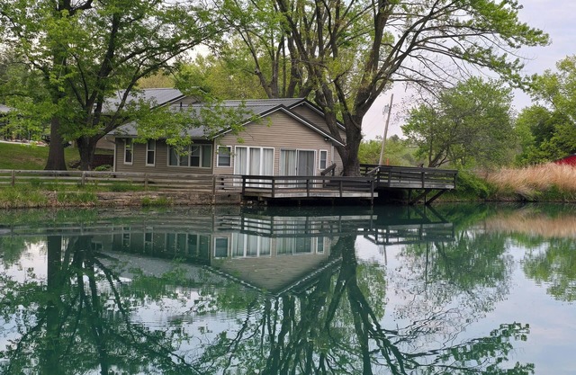 Charming Cabin on Private Pond – 2 Miles from Lake Rathbun, Southern Iowa