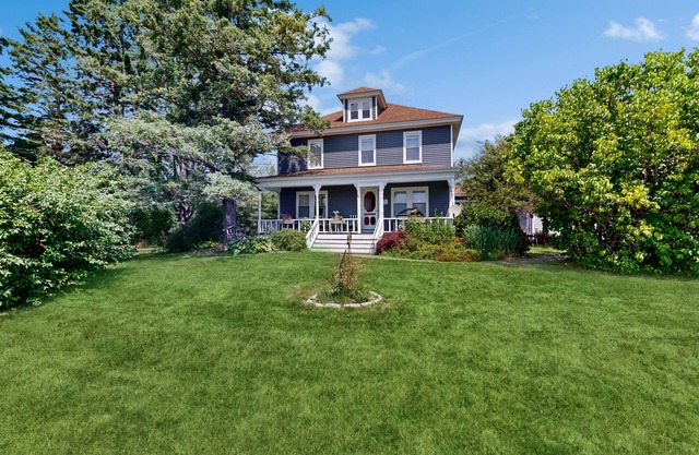 Charming Coastal Retreat with Ocean Views, Porch and Private Cabin
