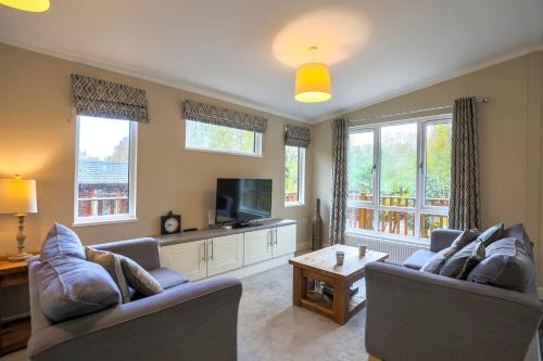 Charming Copse Corner Lodge - Spa Resort - Devon