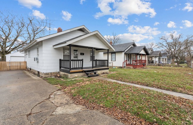 Charming, cozy 3 bed bungalow