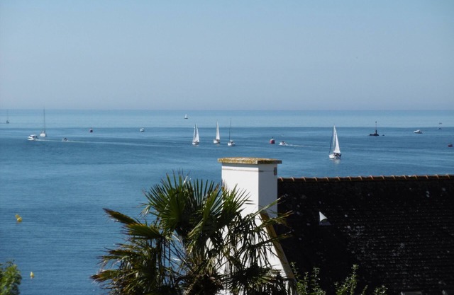 Charming duplex apartment for 4 people in Bénodet, heated pool