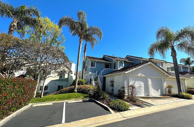 Charming Furnished 2BD/2BA w/Pool&Spa! Available Nov.4-Dec.30,2025 3,500-3,995/m