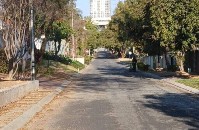 Charming Garden Cottage