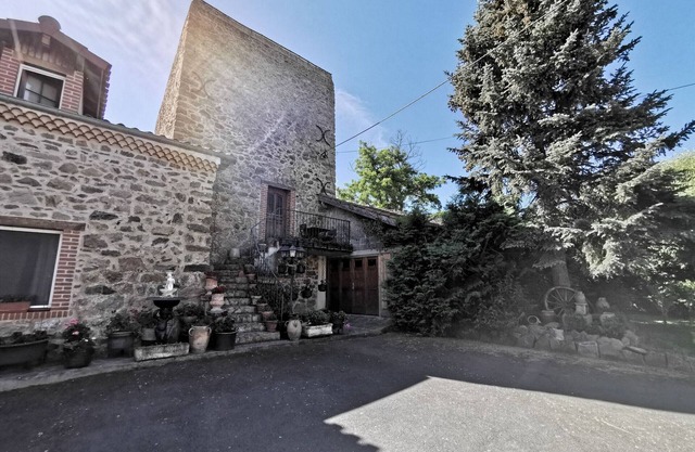 Charming Gîte Near Clermont-Ferrand with Private Lake, Large Garden, and Historical Touches