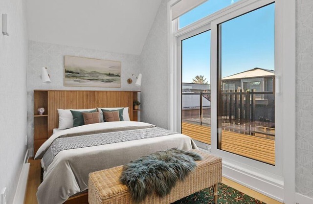 Charming Hideaway: Discover Comfort