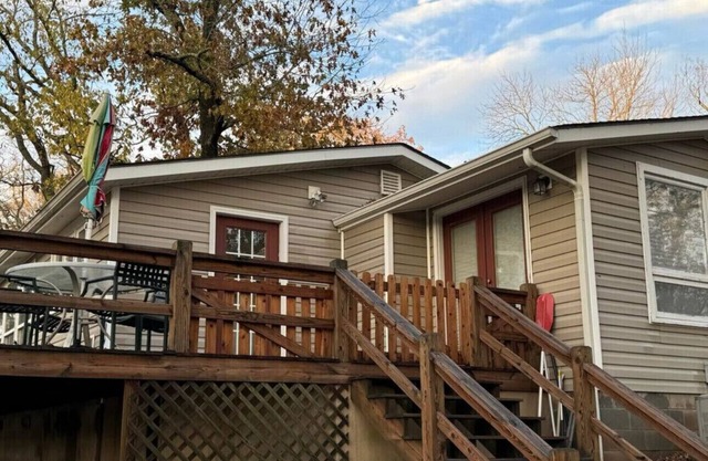 Charming Home on The Illinois River in Tahlequah