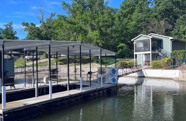 Charming Home on the Water near Bagnell Dam—Perfect for Couples and Families