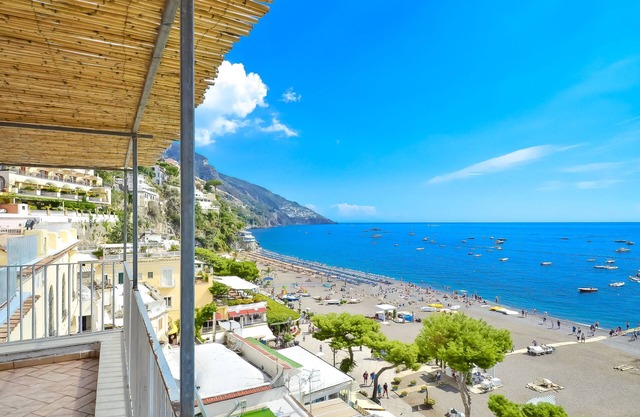 Charming house CASA RAFFI with sea view near Positano’s Spiaggia Grande beach