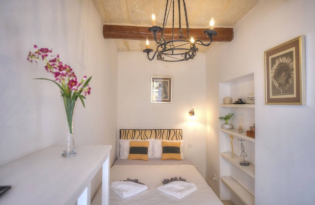 Charming house in the heart of Valletta CPAC1-3