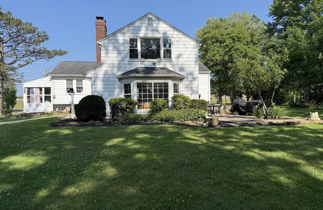 Charming Hudson Farmhouse on 12 Acres - 2 Miles from Cuyahoga Valley Nat’l Park