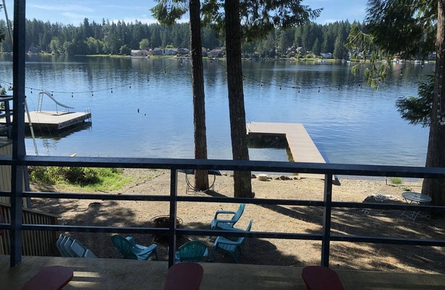 Charming Lakefront Cabin on Mason Lake with Pebble Beach and Private Dock