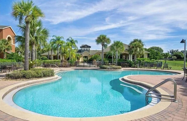 Charming Living in Dunedin