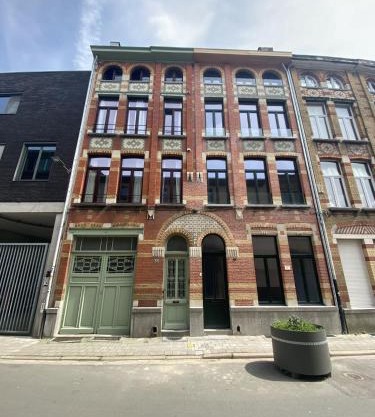 Charming mansion in vibrant Antwerp