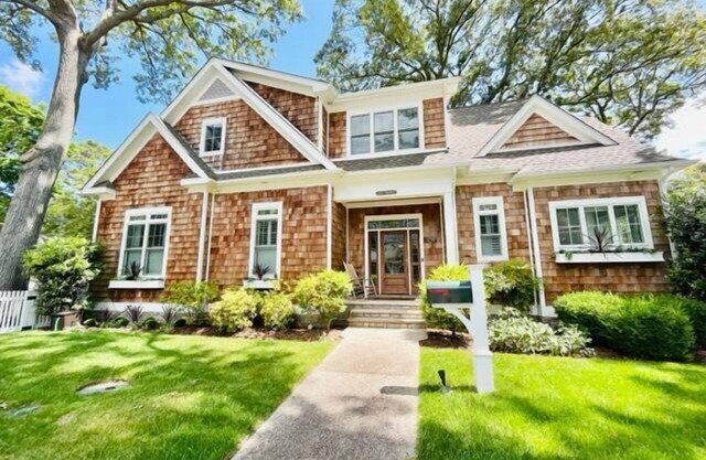 Charming Ocean Block Home in The Pines – Walk to Everything, Private Baths!