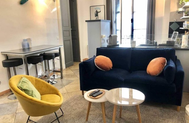 Charming P2 apartment - Downtown