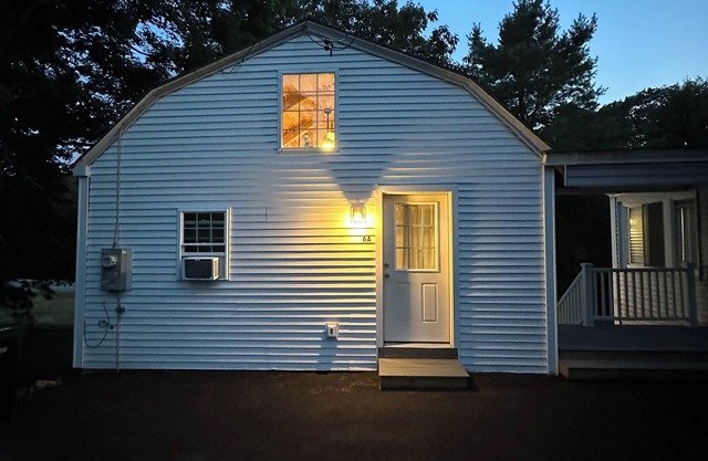 Charming pet-friendly guest house in Biddeford