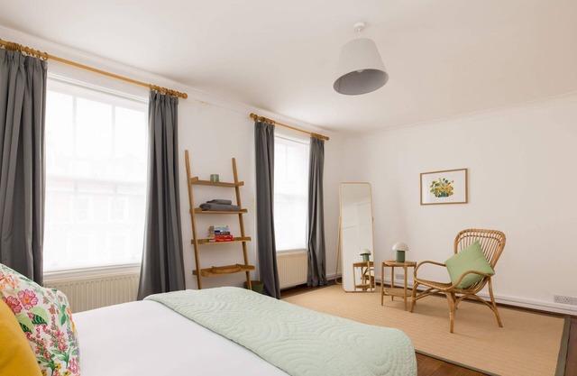 Charming Primrose Hill Rooftop Duplex