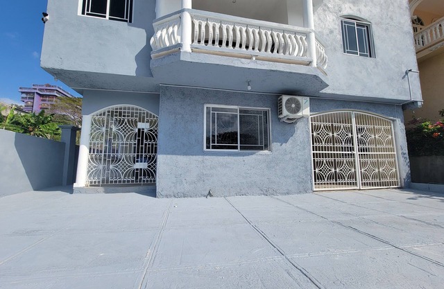 Charming resort in enchanting Montego Bay with AC, WiFi