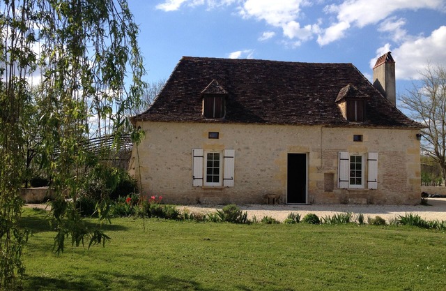 Charming restored Périgord, Domus vinea