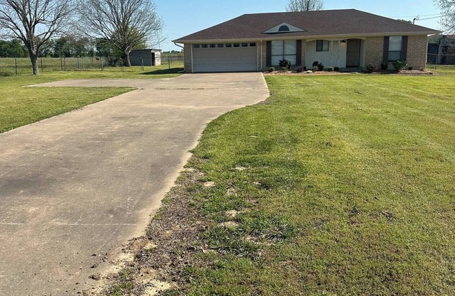 Charming Rustic 3 BR fully furnished home