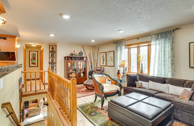 Charming Savage Home w/Yard: 18 Mi to Minneapolis
