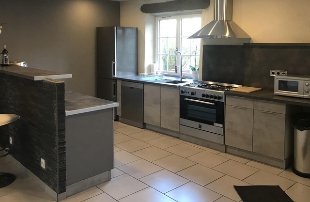 Charming stone cottage in the heart of vic le comte