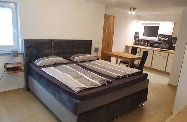 Charming Studio Apartment “Casa Rindler” with Mountain View