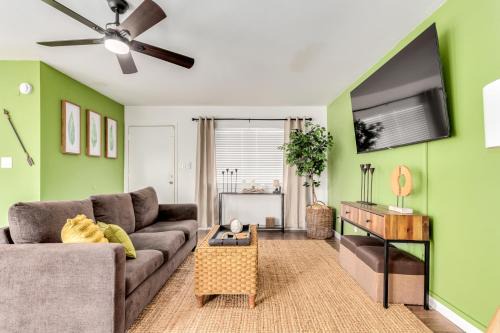 Charming Tempe 3b2b Oasis