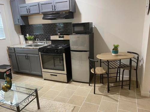 Charming Three Bedroom in Arbor Links