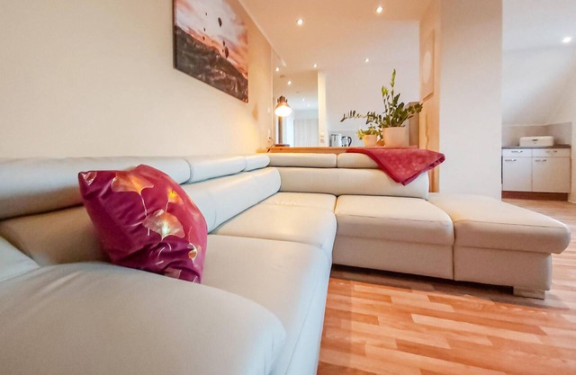 Charming vacation apartment with a view of the countryside.