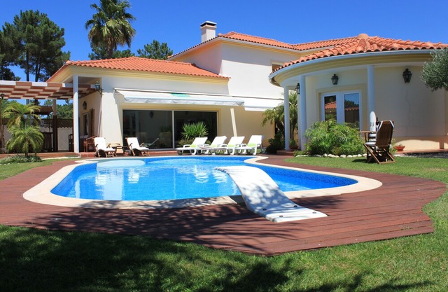 Charming Villa for FAMILIA - Pool, Spa, best beaches, golf, 20min. Lisbon