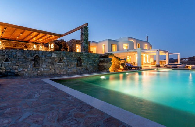 Chef included by Fantasia Villas: Elia Villas 15 bedrooms