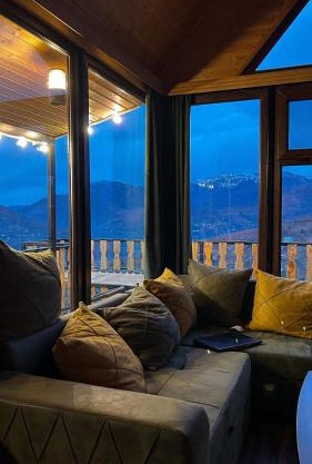 chemi kera Chalet